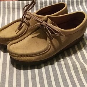 Clarks Wallabees